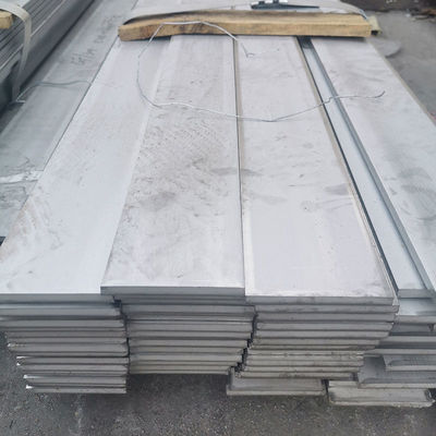 SS304 Sıcak Haddelenmiş SS Düz Çubuk 06Cr19Ni10 40mm Çelik Bina Dekorasyonu